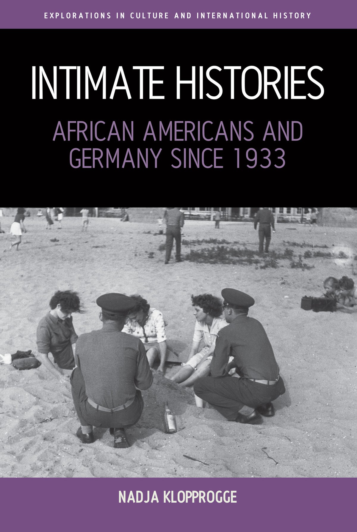 Cover image for Intimate Histories ISBN 9781805394136
