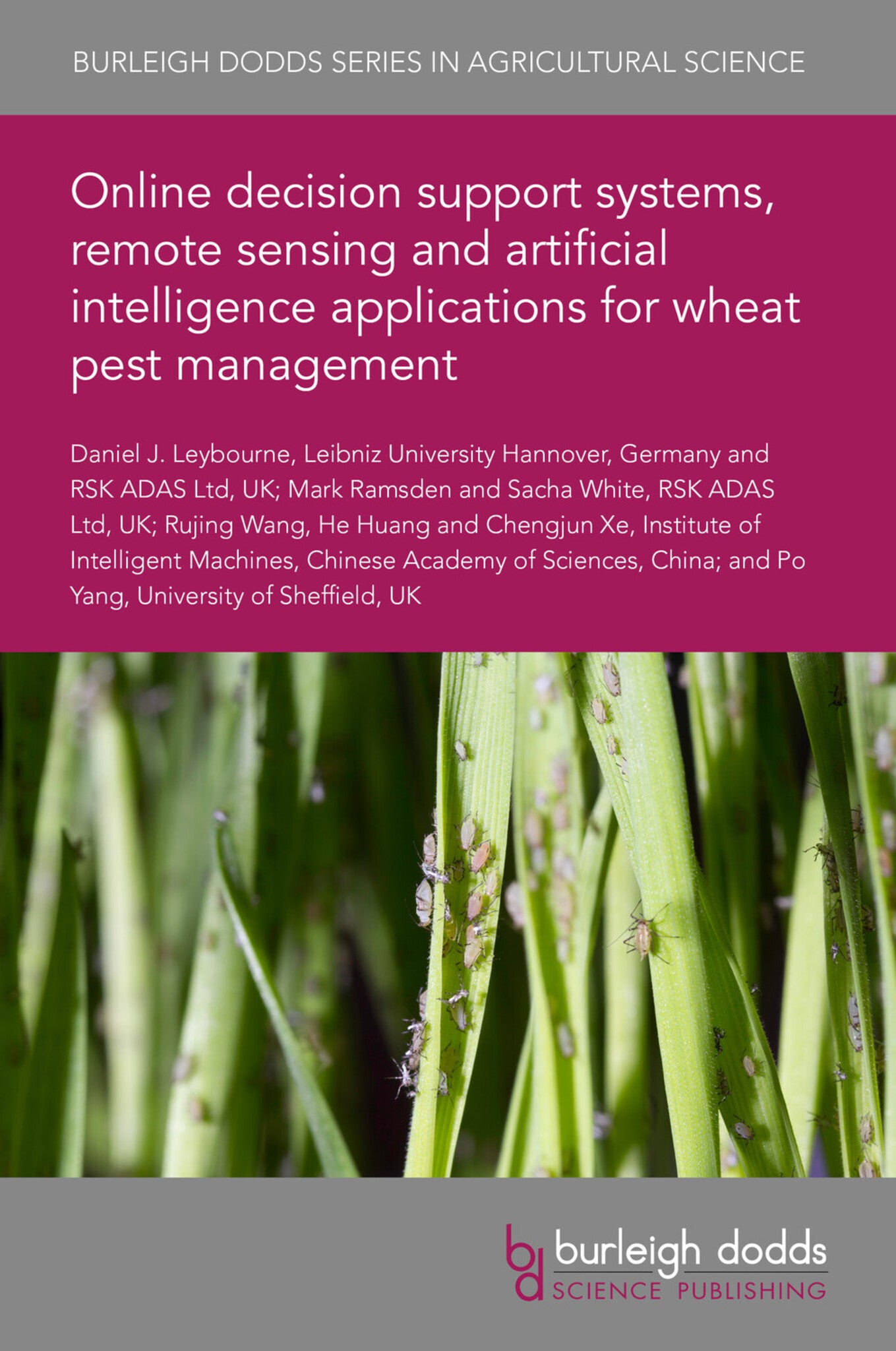 Online decision support systems, remote sensing and artificial intelligence applications for wheat pest management