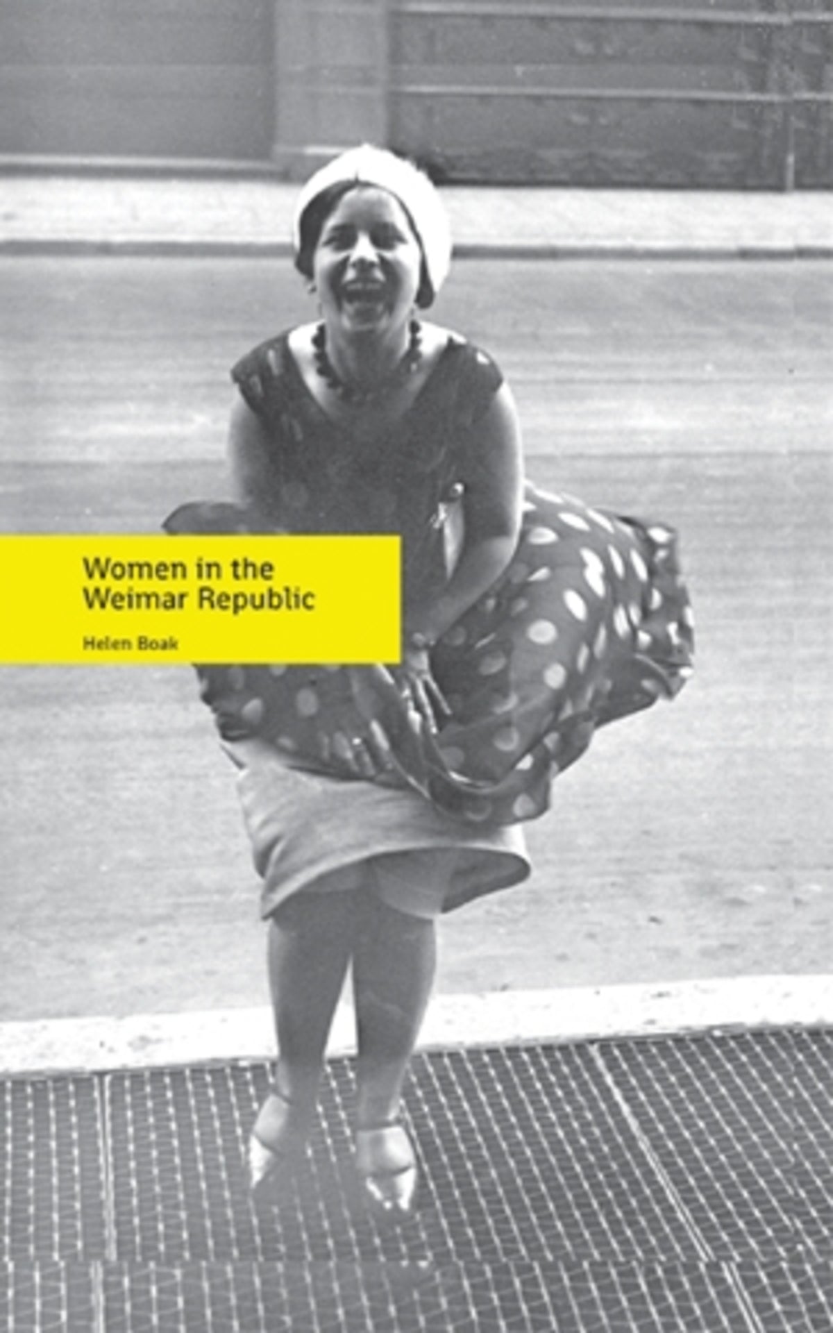 Cover image for Women in the Weimar Republic ISBN 9780719088186