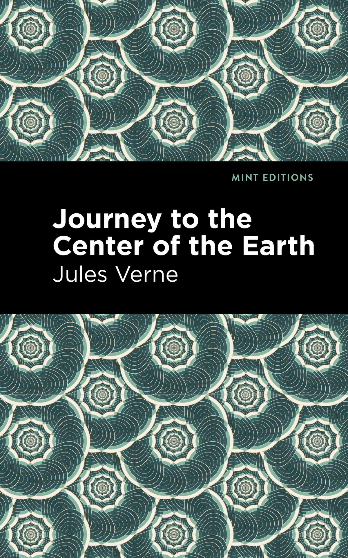 Cover image for Journey to the Center of the Earth ISBN 9781513270432