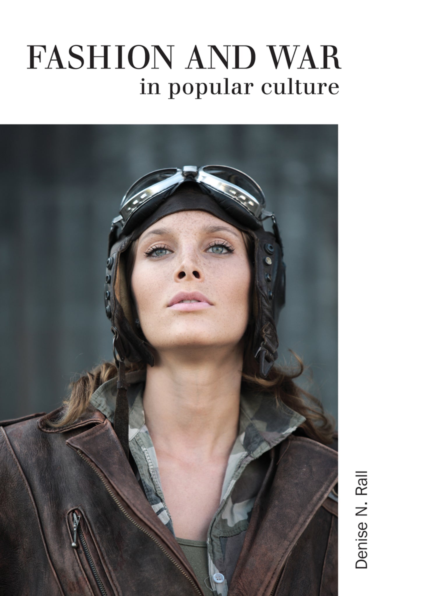 Cover image for Fashion & War in Popular Culture ISBN 9781783202935