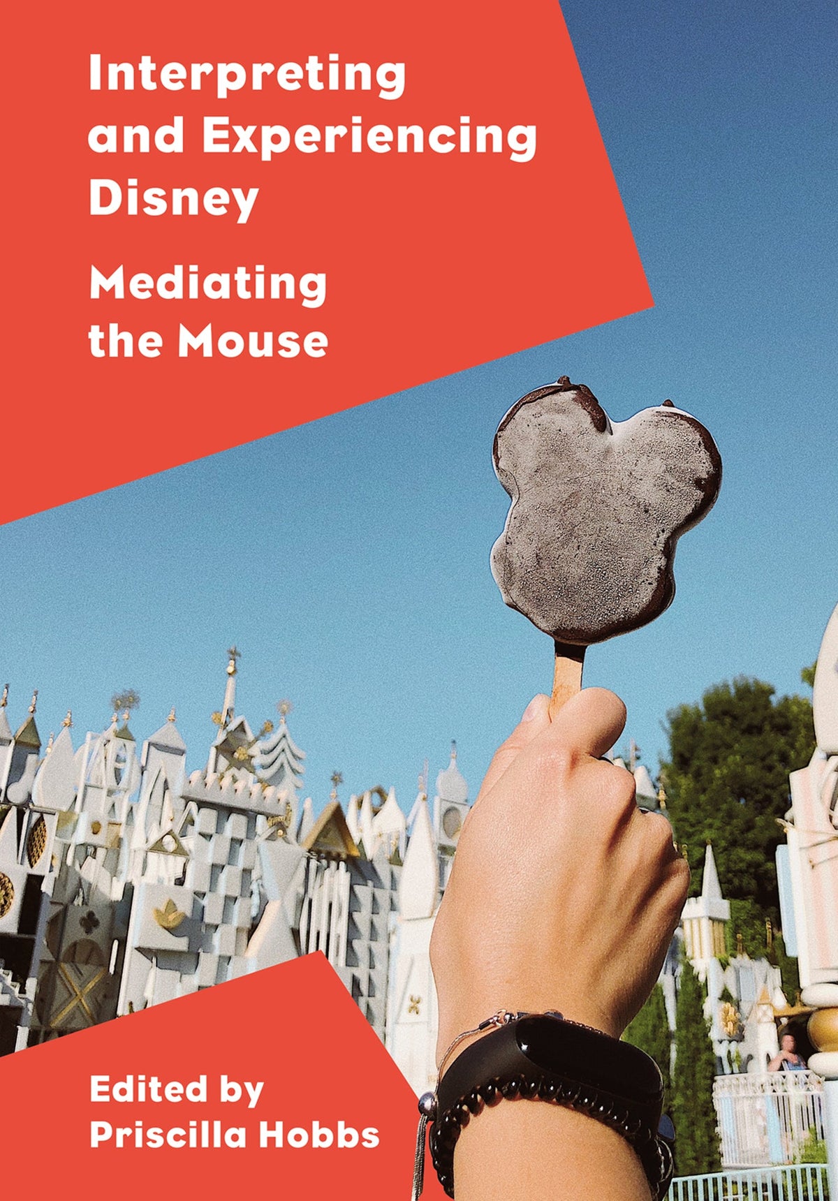 Cover image for Interpreting and Experiencing Disney ISBN 9781789384765