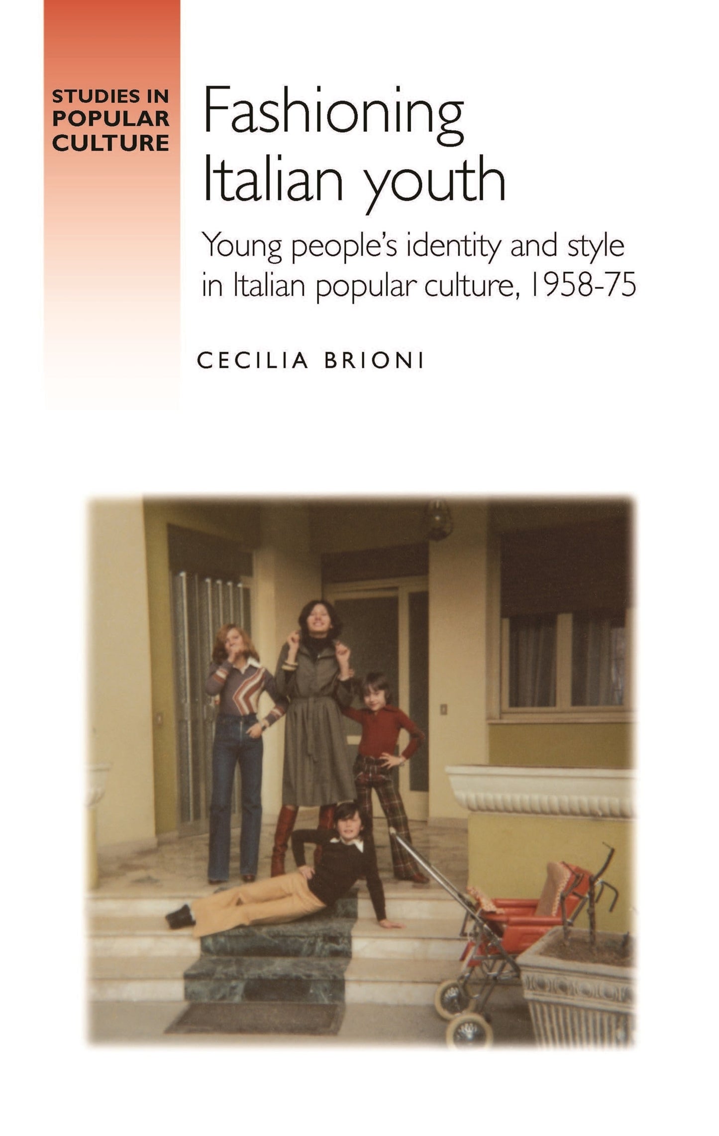 Cover image for Fashioning Italian youth ISBN 9781807072858